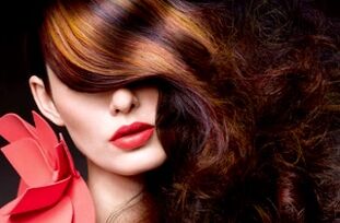 Behar bezala hautatutako xanpu batek emaitza nabariak emango ditu hilabete batean.